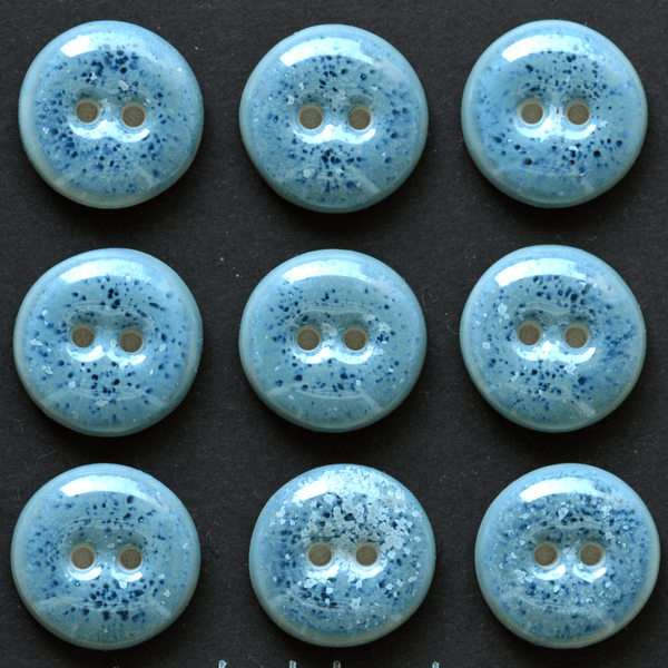 9 pcs. 17-18mm black porcelain buttons snow