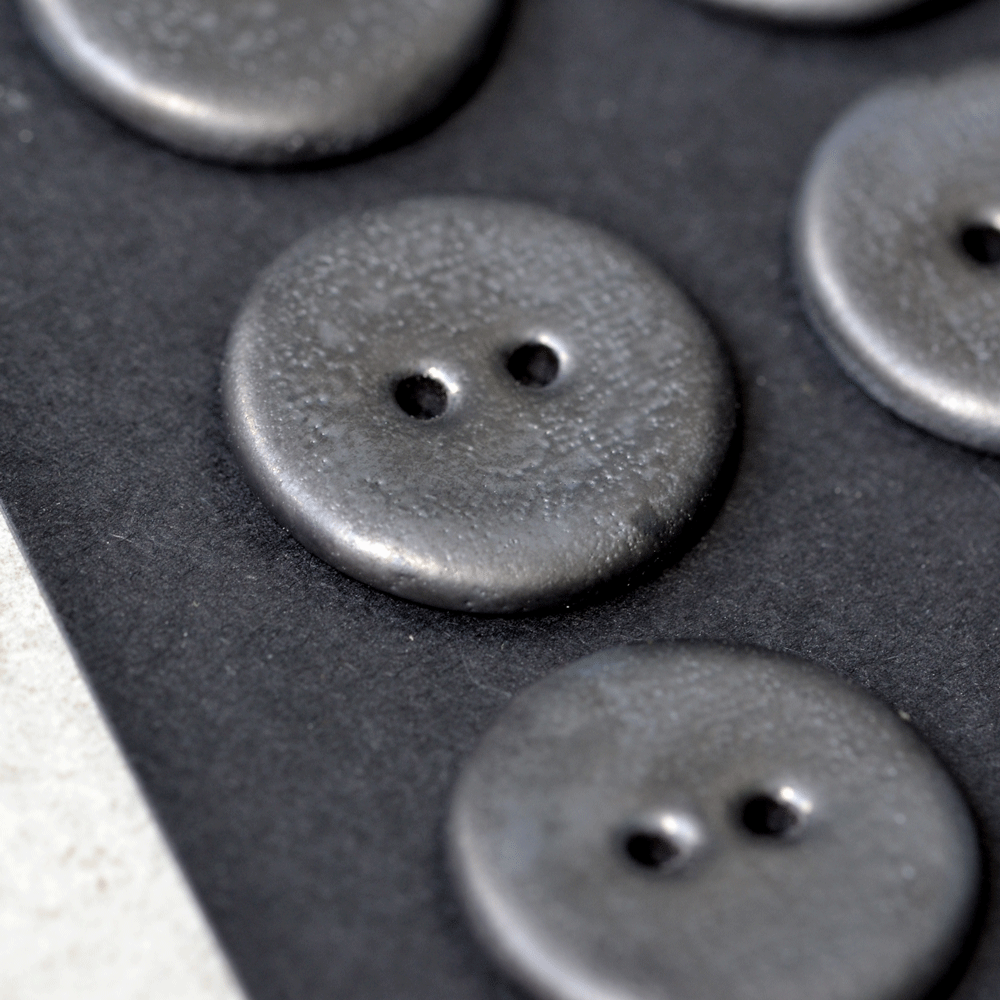 6 pcs. 23mm ceramic buttons graphite