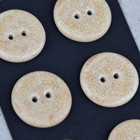 6 pcs. 23 mm cceramic buttons sandstone