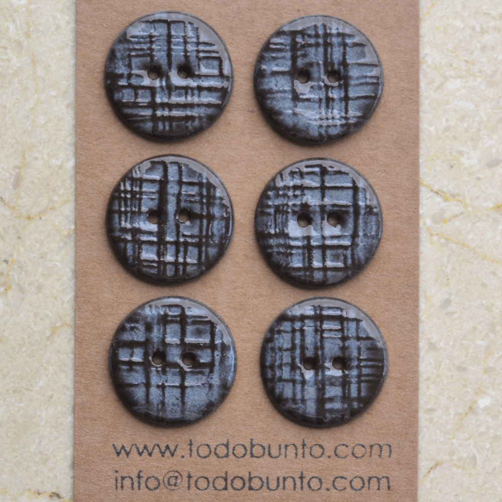 6 pcs. 23mm ceramic buttons check