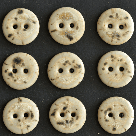 6 pcs. 15-16mm ceramic buttons sandstone